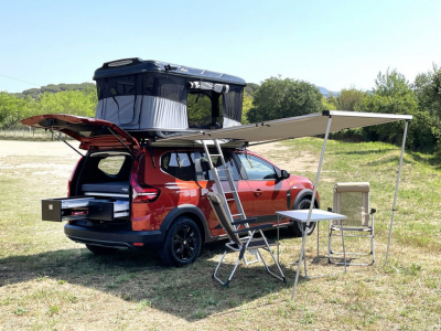 Road Trip en Dacia : Accessoires indispensables pour le camping